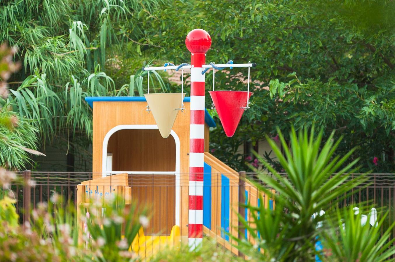 L'Hotel Du Mediterranee アルジェレス・シュル・メール エクステリア 写真